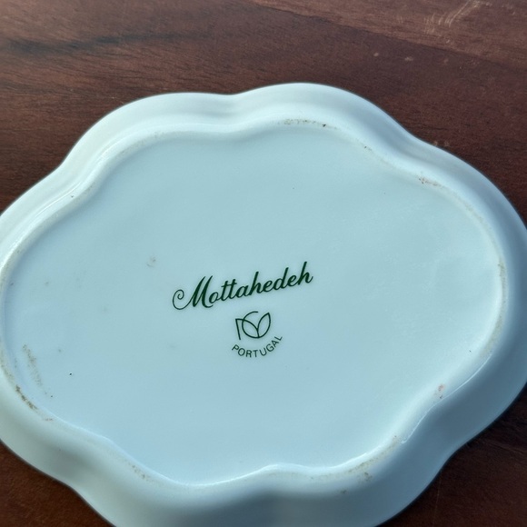 Mottahedeh Portugal Porcelain Trinket Dish My Heart I Cannot Range Quote - Picture 4 of 6